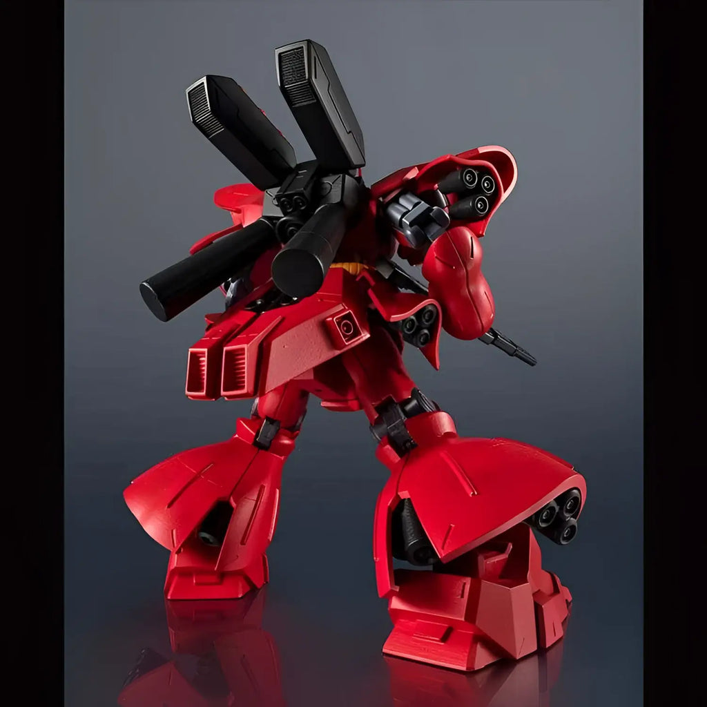 Röd och svart plastmodell av Gundam Universe MSN-04 Sazabi AF med vapen