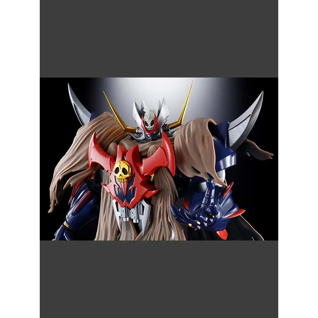 Röd och blå rustad robotfigur Gx-102 Mazinkaiser SKL med guldiga accenter