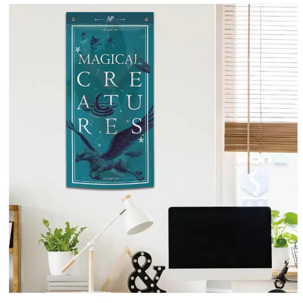 Teal Harry Potter Magiska Varelser väggbanner med flygande varelse