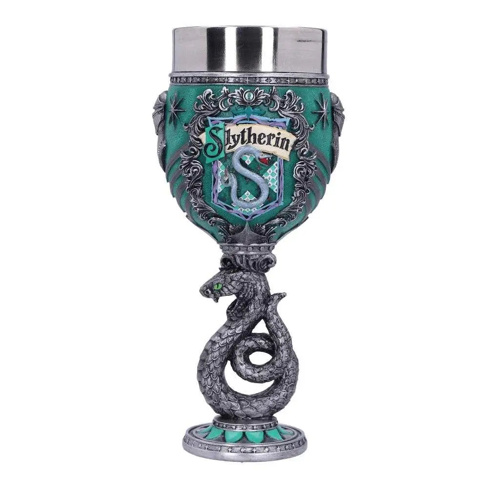 Grön och silver Slytherin-goblet med ormbas och vapenemblem