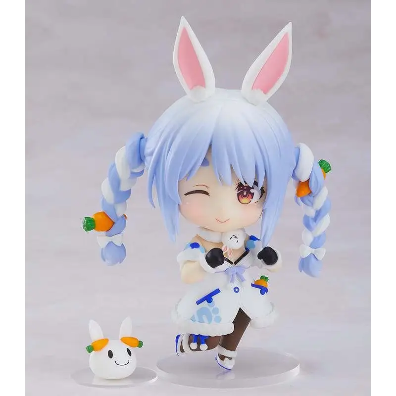 Chibi Nendoroid-figur av Hololive Usada Pekora med ljusblått hår, kaninöron och flätade tofsar med morötter