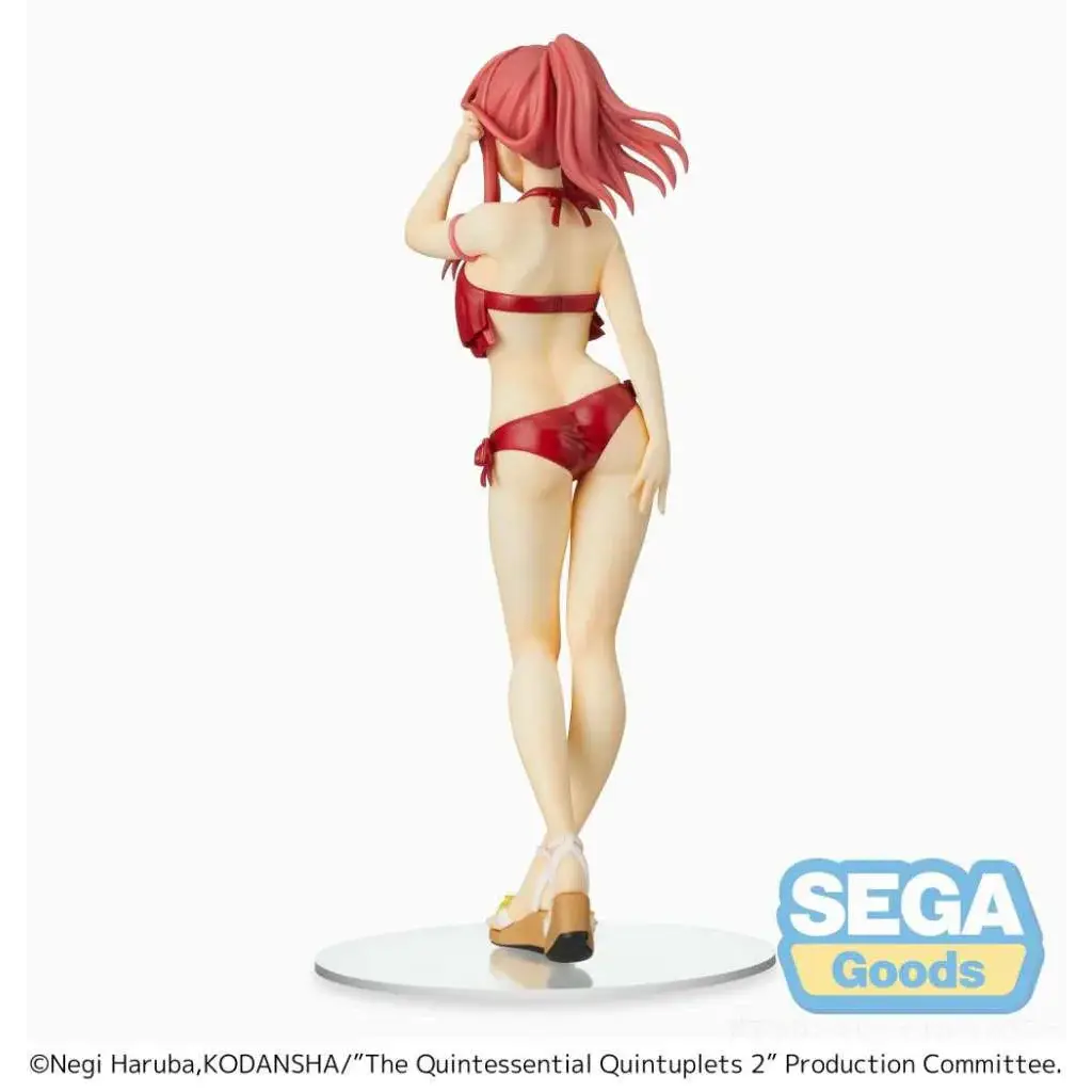 Röd bikinifigur av Itsuki Nakano från The Quintessential Quintuplets 2 med röda band och högklackade sandaler
