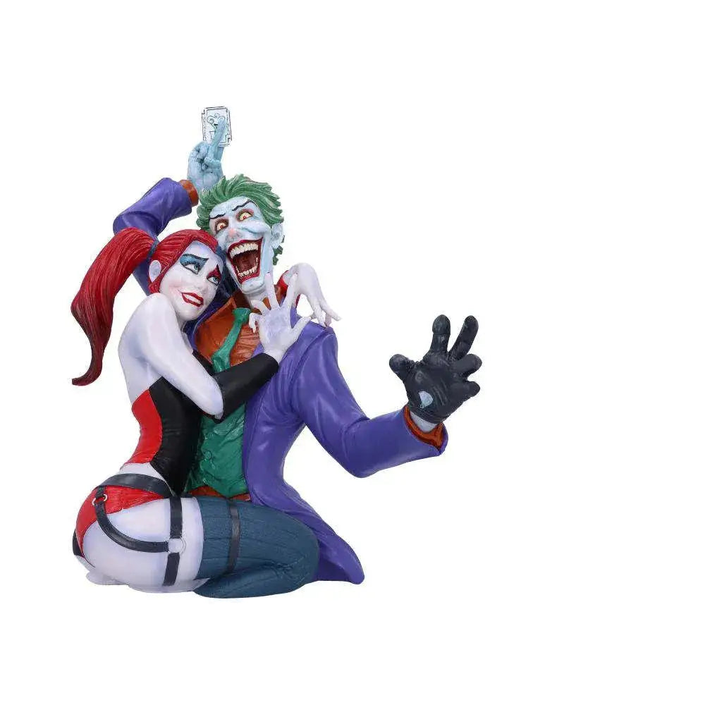 Detaljerad plastbyst av Joker och Harley Quinn i dynamisk pose med röda, lila, gröna och vita färger