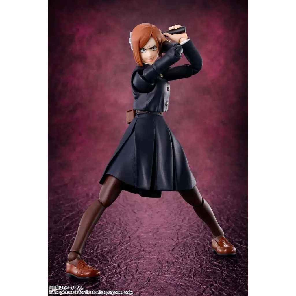 Nobara Kugisaki SH Figuarts actionfigur i actionpose med föremål