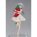 Kagura Nana POP UP PARADE-figur av silverhårig animeflicka i vit klänning med guldkanter som kramar en röd jordgubbsplush