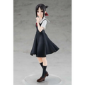 Kaguya Shinomiya figur från Kaguya-sama: Love is War, svartvit skoluniform med röda band, på klar rund bas