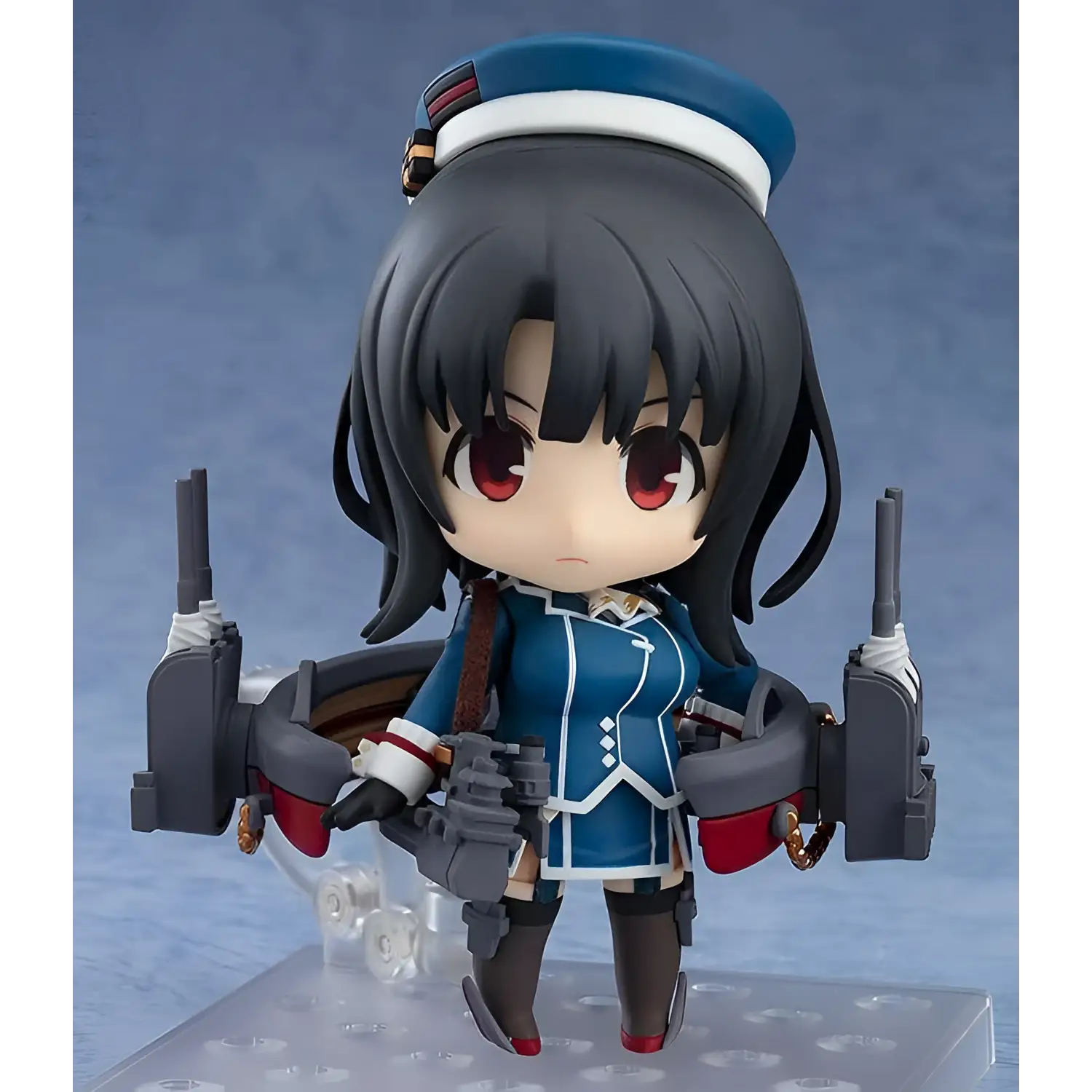 Chibi Nendoroid-figur av Kancolle Takao, marin officer med svart hår, röda ögon, blå uniform, hållande grå kanontorn