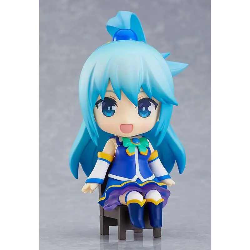 Chibi figurin av Konosuba Aqua Nendoroid Swacchao! med ljusblått hår