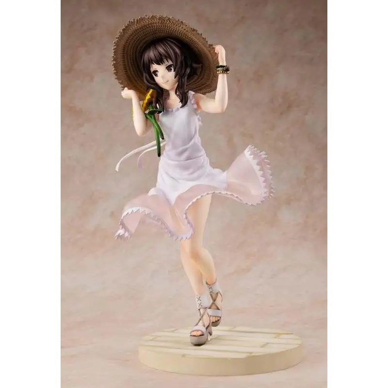Detaljerad Konosuba Megumin-figur i vit solklänning med volangkjol, halmhatt och gul blomma