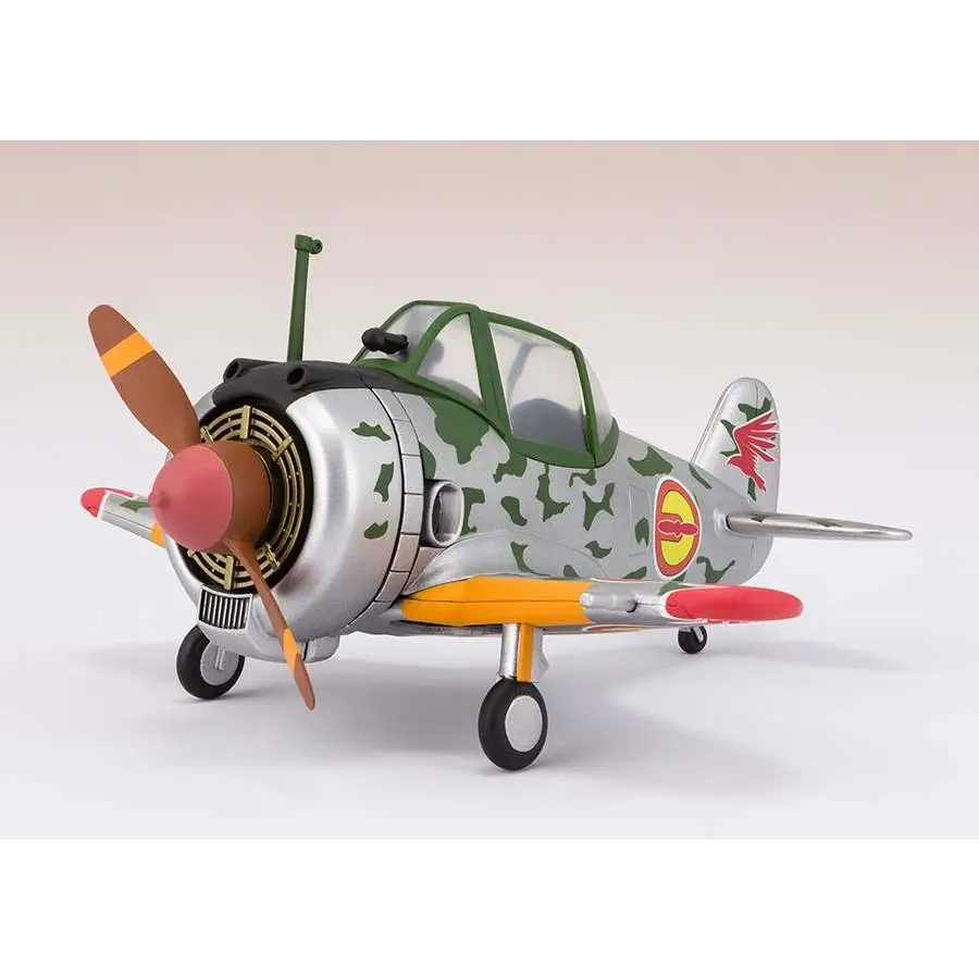 Detaljerad modell av vintage stridsflygplan i grön-silver kamouflage med orange accenter