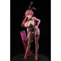 Rosa hårig animefigur Kuuki Sato Nina Sumeragi i kaninstridsuniform med svarta kaninöron och rosa vapen