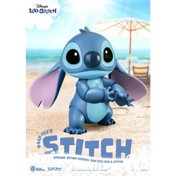 Lilo & Stitch blå figur med rörliga leder på sandstrand