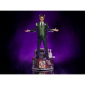 Loki-presidentvariant 1/10-staty av Iron Studios på bowlingbana