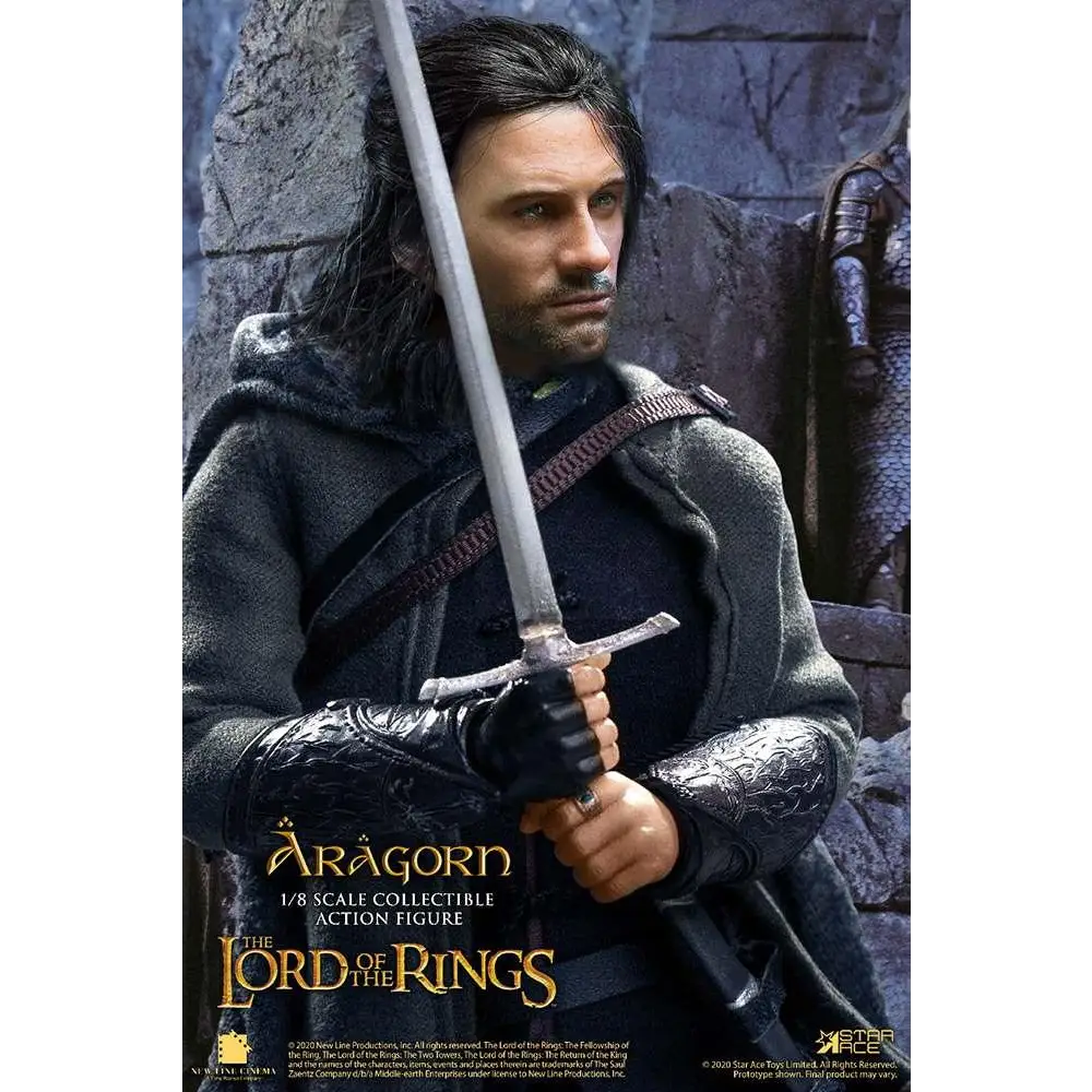Lord of the Rings Aragorn 1/8 skalfigur med detaljerad skulptur och mörkgrå mantel
