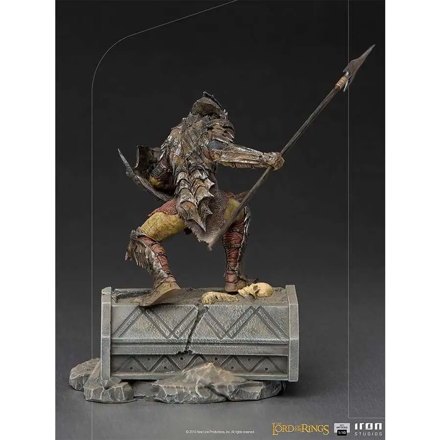 Uruk-hai-krigare 1/10 staty från Iron Studios, bepansrad med spjut