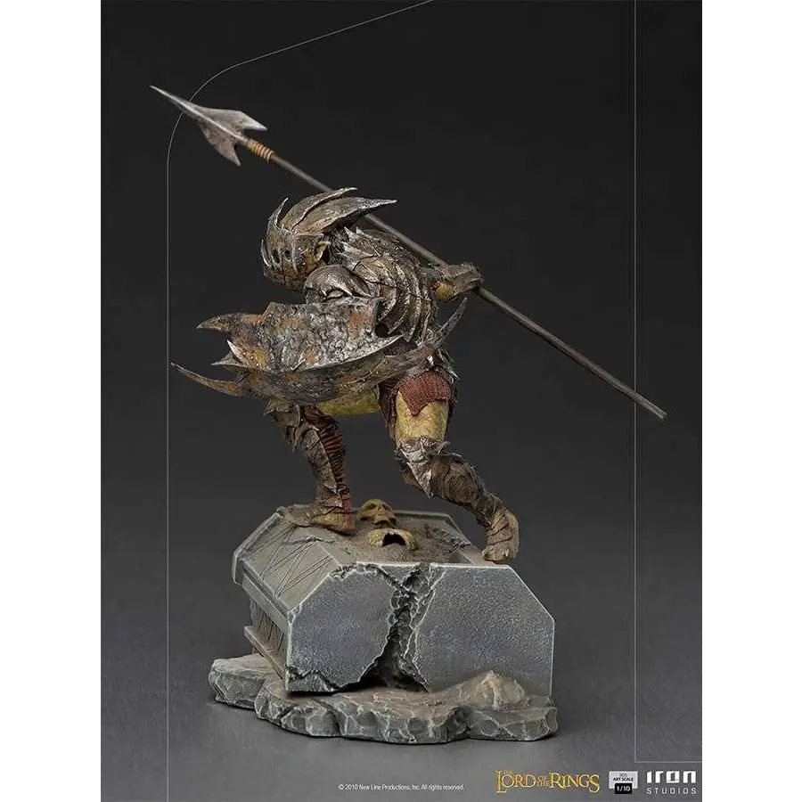 Iron Studios 1/10 skala Uruk-hai krigare med spjut, Lord of the Rings