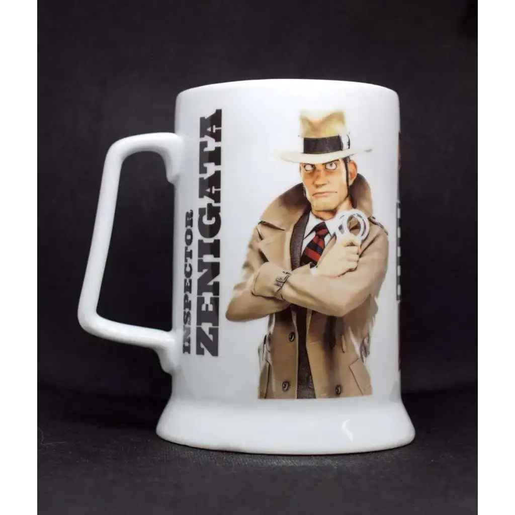 Vit keramikkopp med tryckt bild av inspektör Zenigata från Lupin III