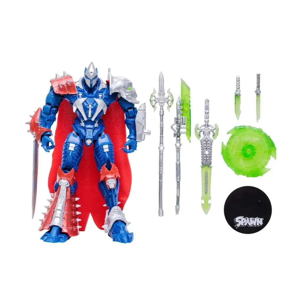 Blå och röd rustad Manga Spawn-figur med silverdetaljer och röd mantel från SDCC