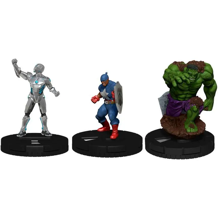 Tre Marvel HeroClix-figurer: Silverblå rustning, Captain America med sköld och Hulk i lila byxor