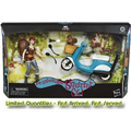 Marvel Legends: Oslagbara Squirrel Girl deluxe actionfigur med blå scooter