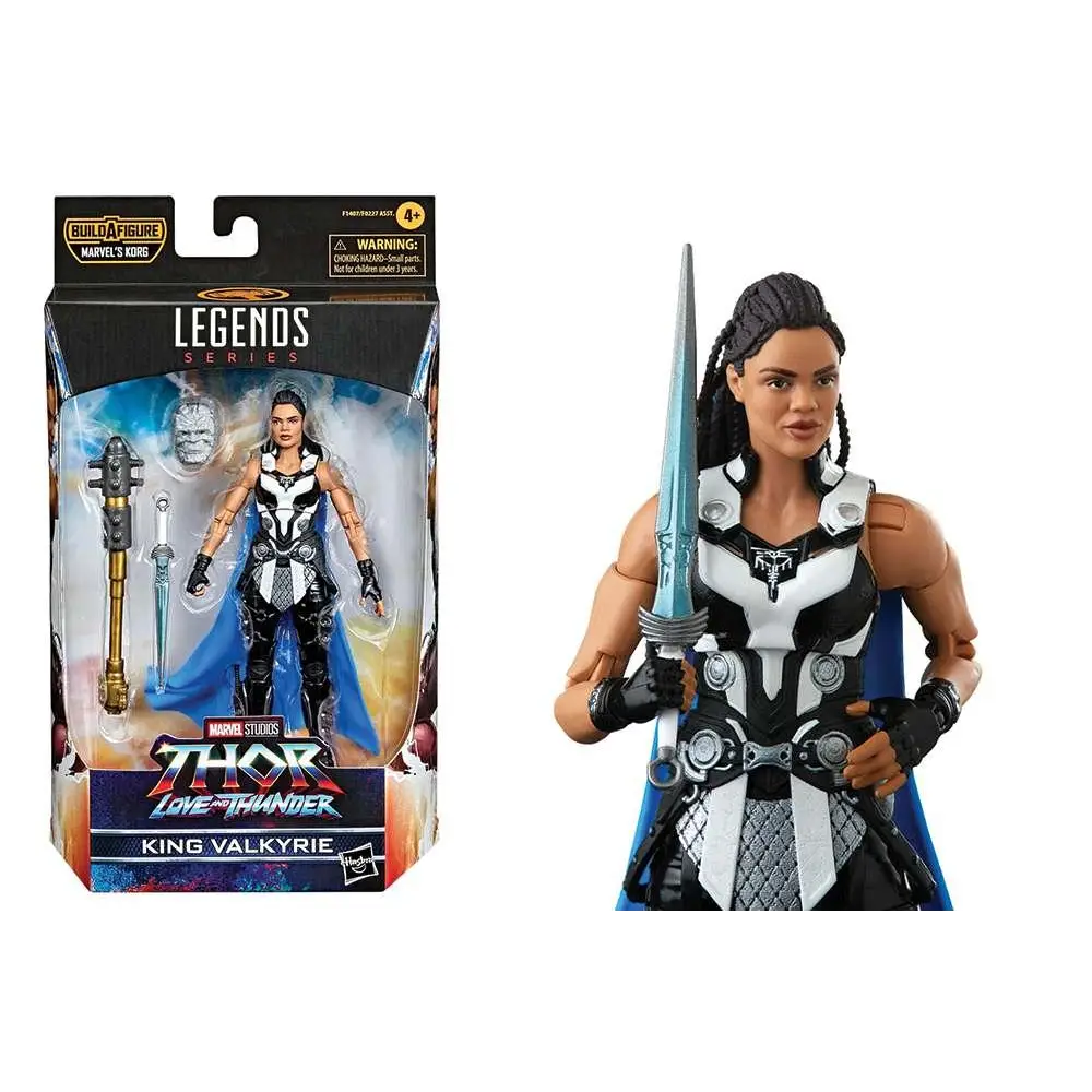 Kung Valkyrie actionfigur från Marvel Legends Thor Love and Thunder i svartvit rustning med blå mantel och silver svärd