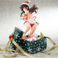 Mizuhara Chizuru som animefigur i röd-vit julsanta-bikini med hatt