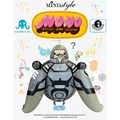 Grå och svart metallisk robotfigur med hjälm, ledade lemmar och cirkulära jetmotorer på axlarna i Mono by Colorblock Vinyl Statue