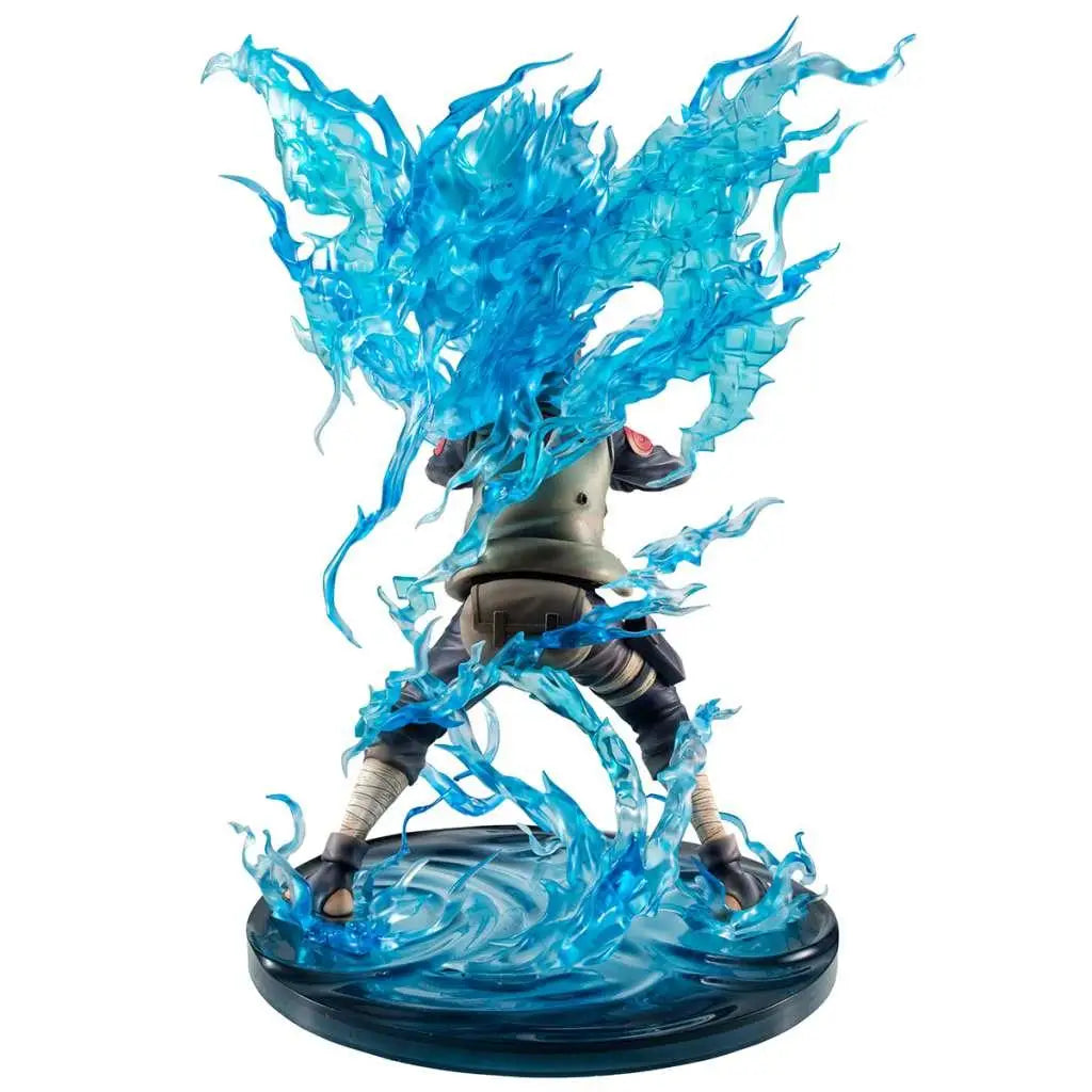 Naruto Uzumaki i sage mode med blå lågaeffekt, Kakashi Susanoo-gemfigur
