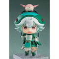 Chibi Nendoroid Prushka från Made in Abyss med mintgrön rustning och rödögon