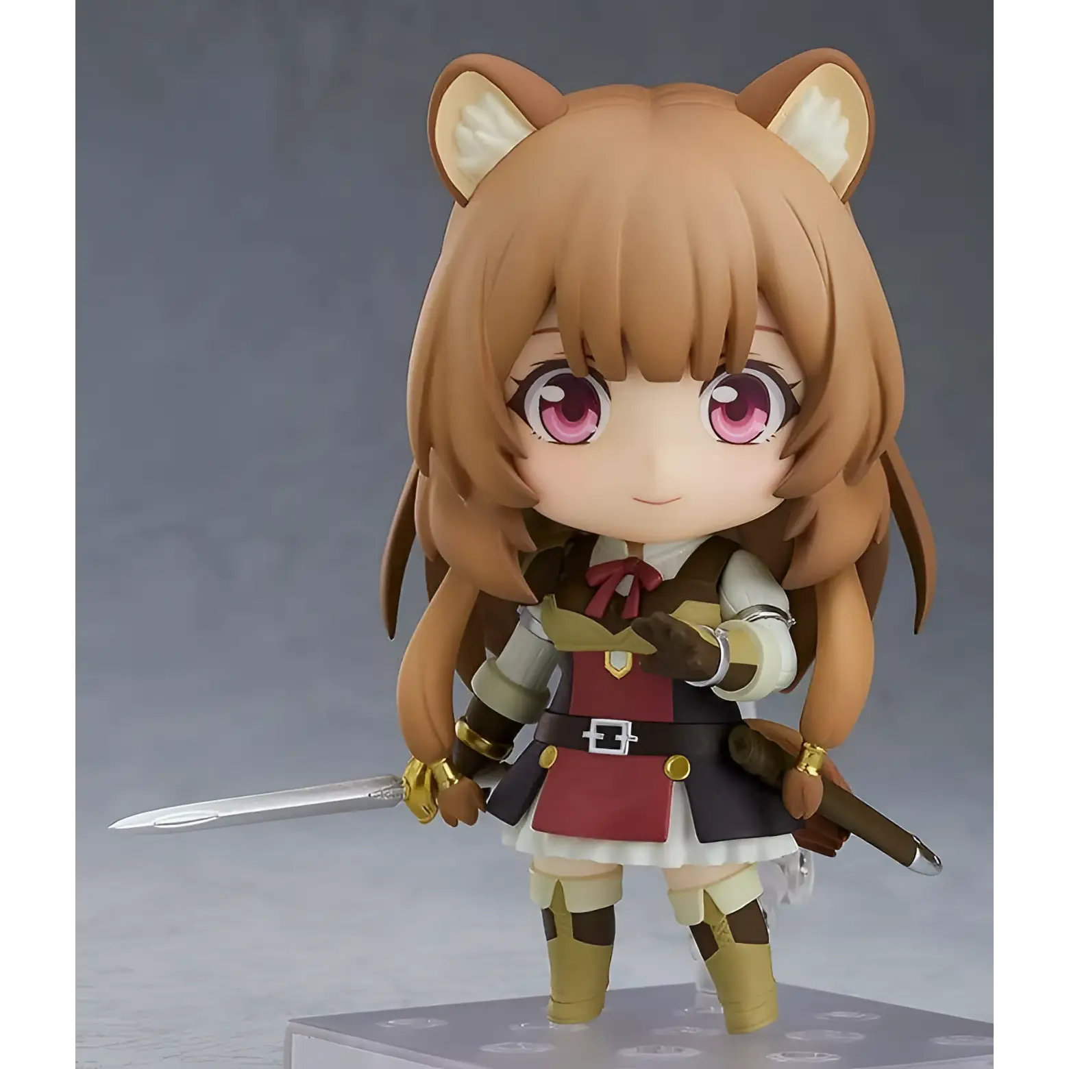 Chibi Nendoroid Raphtalia med kattöron i rödsvart rustning