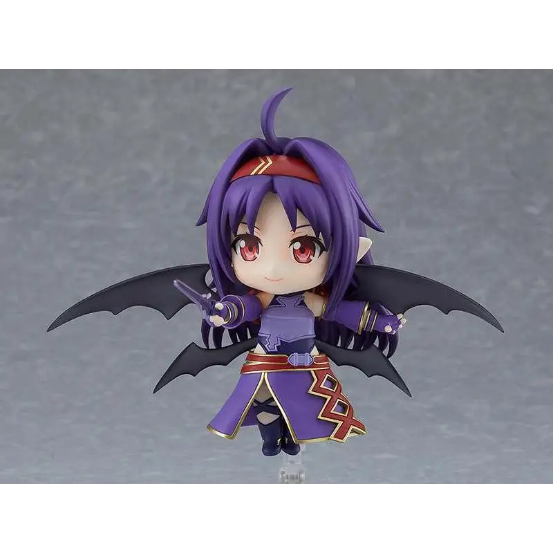 Lila-hårig chibi Nendoroid Yuuki från Sword Art Online med svarta fladdermusvingar och röda ögon i detaljerad lila klädsel med guldkanter