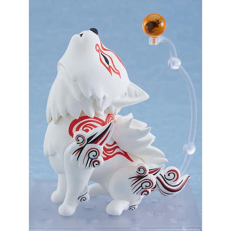 Vit Nendoroid Okami Shiranui DX med vit rävfigur, röd-svarta mönster och orange orb