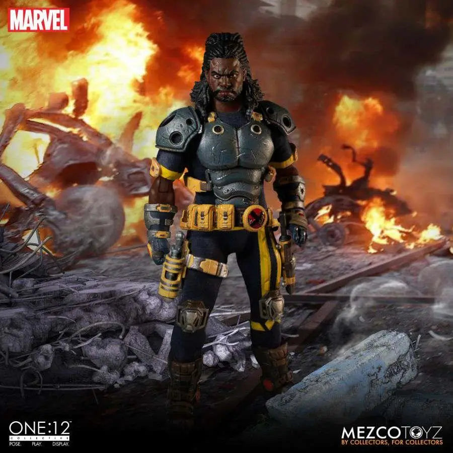 One:12 Collective Bishop X-Men-figur i svart och gul rustning bland brinnande vrak