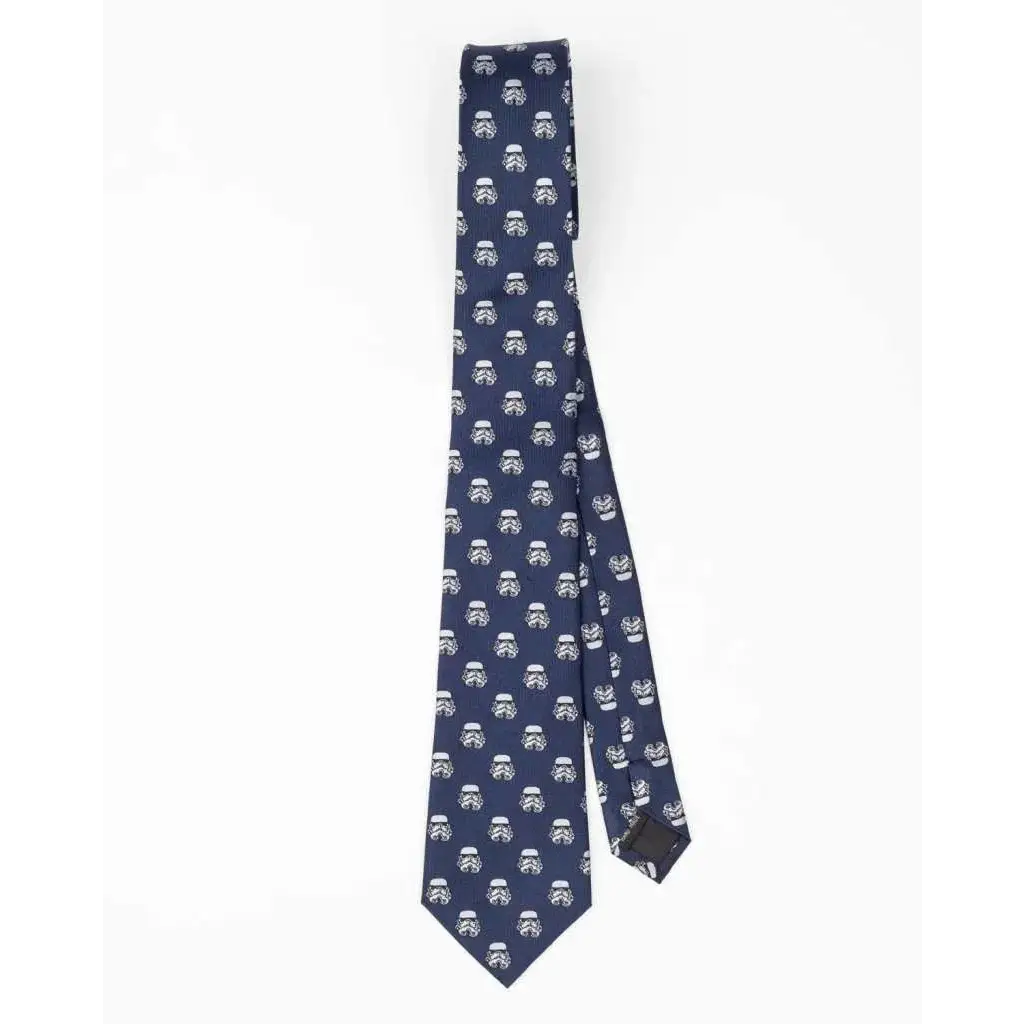 Marinblå slips med upprepat mönster av vita stormtrooperhjälmar från Star Wars