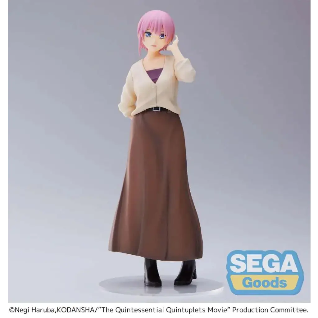 Quintess Quint Ichika Nakano SPM figur med rosa hår i beige kofta och brun kjol på klar bas
