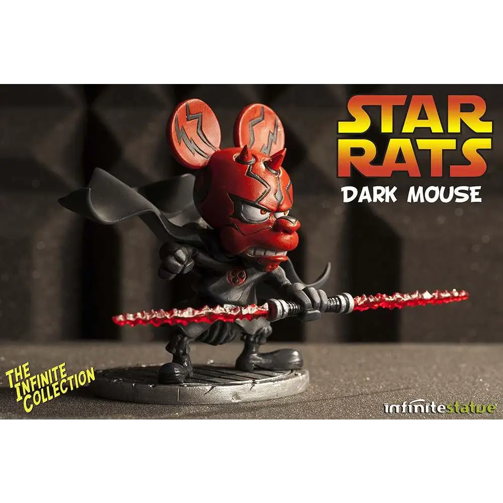 Röd och svart mörk musfigur från Star Rats med rött ljussvärd, detaljerad skulptur i Rat-man Infinite Collection #4