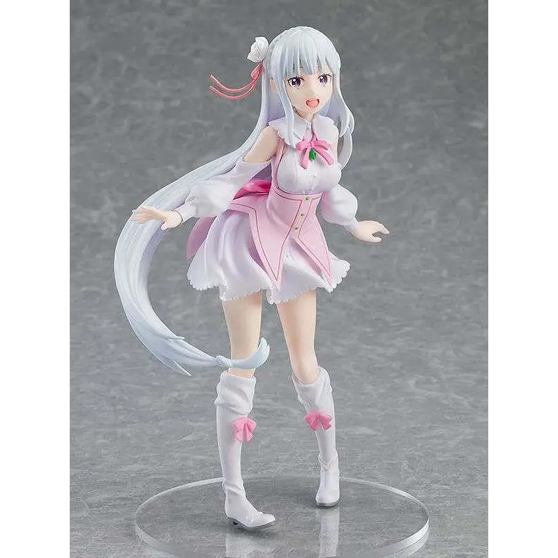 Emilia från Re:Zero Memory Snow - vit och rosa animefigur med silverhår och volangklänning