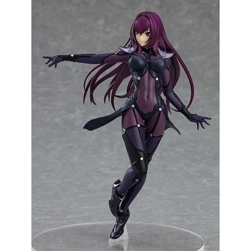 Lancer Scáthach-figur från Re:Zero, lila och svart rustad med långt hår i dynamisk pose