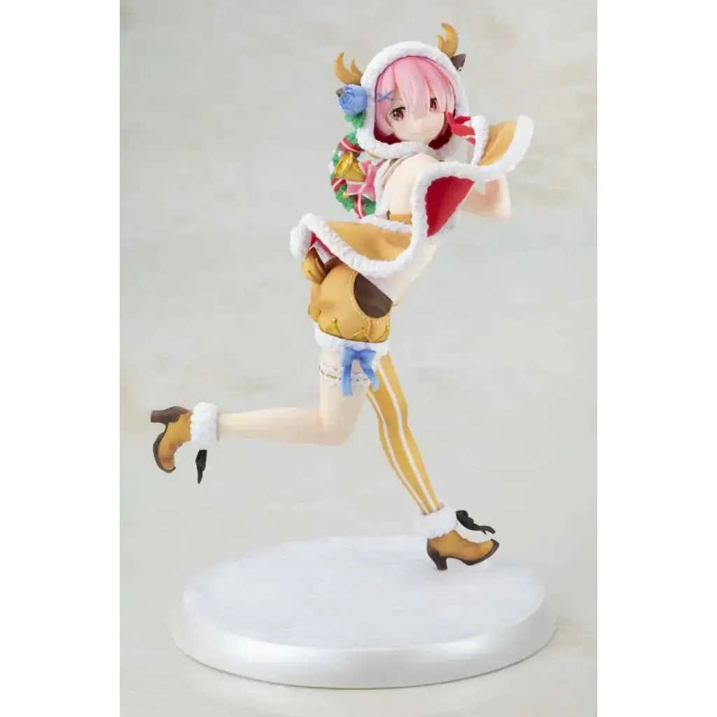 Re:Zero Ram juljungfrufigur med rosa hår och renoutfit