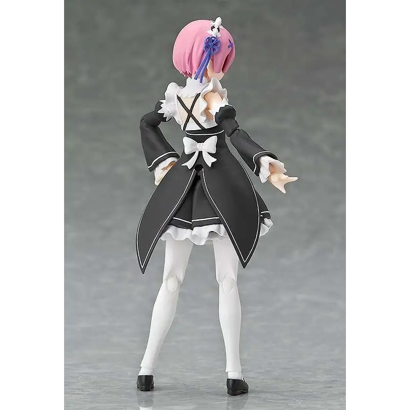 Ram från Re:Zero i figma, rosa hår, svartvit tjänstekläder med spets och rosett