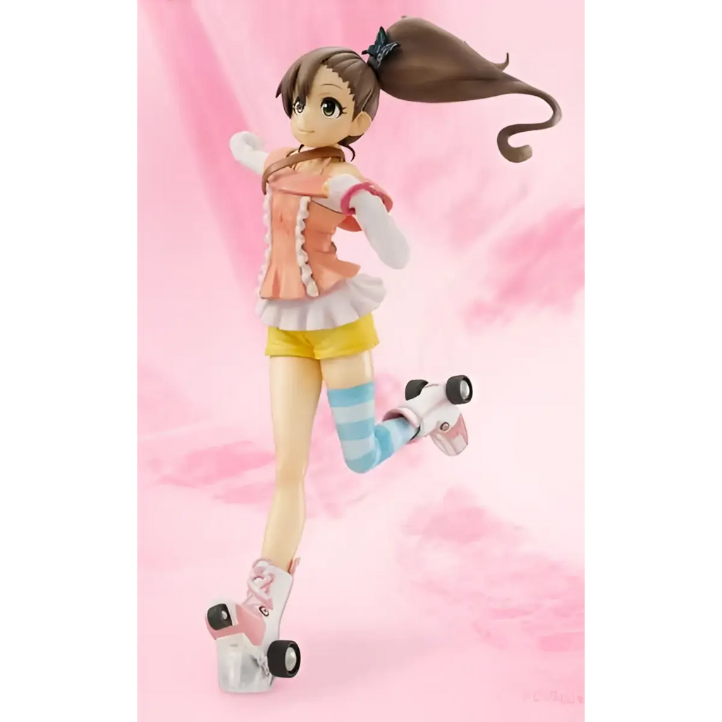 Rinne Inaba 1/8 figurin med brun hårtofs, orange blus, gula shorts, randiga strumpor och rosa rullskridskor