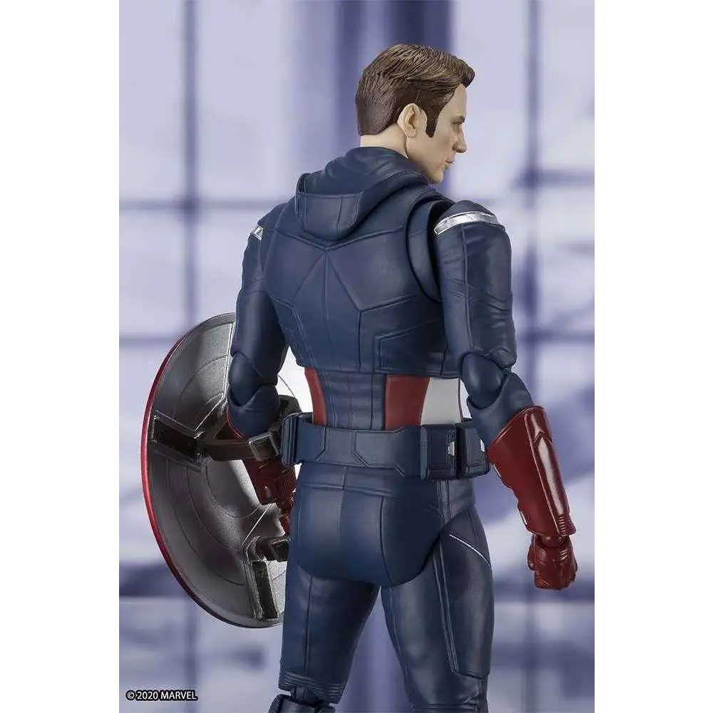 S.H.Figuarts Captain America Avengers Endgame actionfigur i marinblå, röd och vit dräkt med detaljerad rustning