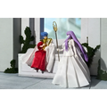 Detaljerad actionfigur av Athena i vit klänning med lila hår och gyllene stav från Saint Seiya Abel-set