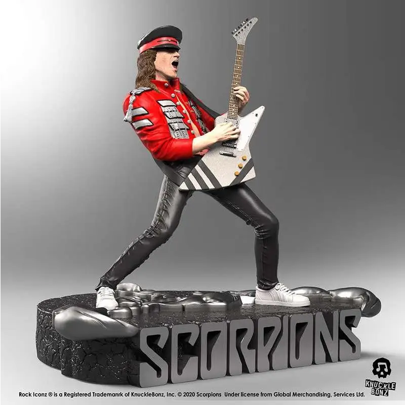 Scorpions Rock Iconz staty: gitarrist i röd jacka med vit elgitarr