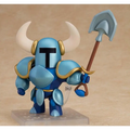 Blå och guld riddare-figur med vita horn håller spade, Shovel Knight Nendoroid