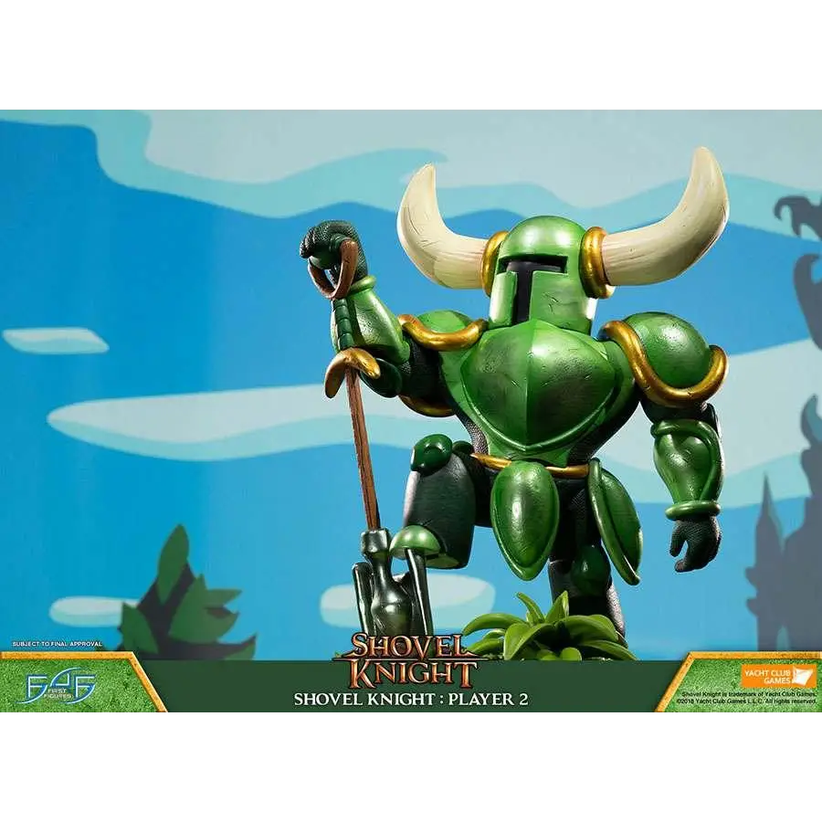 Grön rustad riddarfigur med vita horn och guldkanter, håller spade – Shovel Knight Player 2-staty