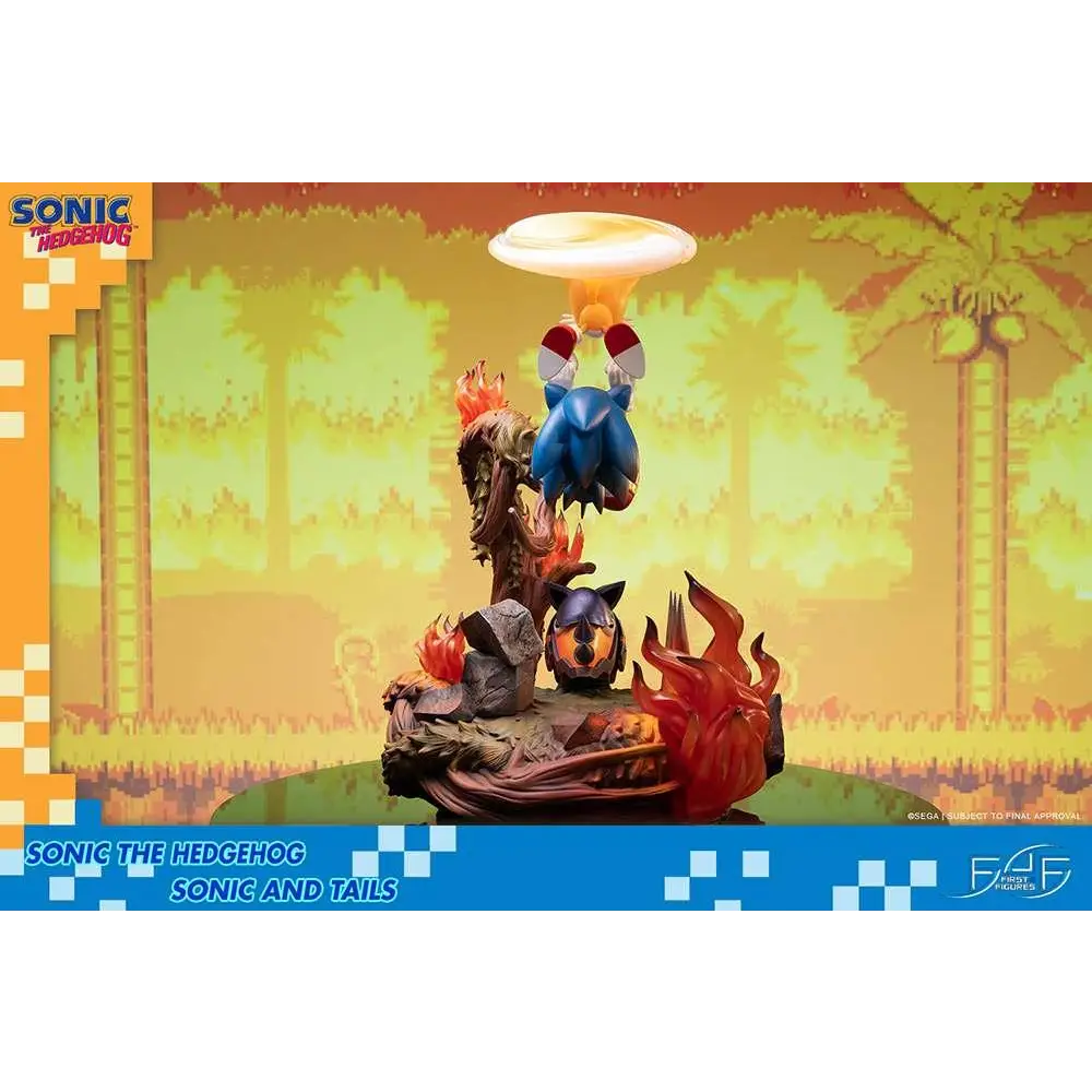 Sonic och Tails-staty: Blå igelkott hänger upp och ner i luften med glödande guldskiva