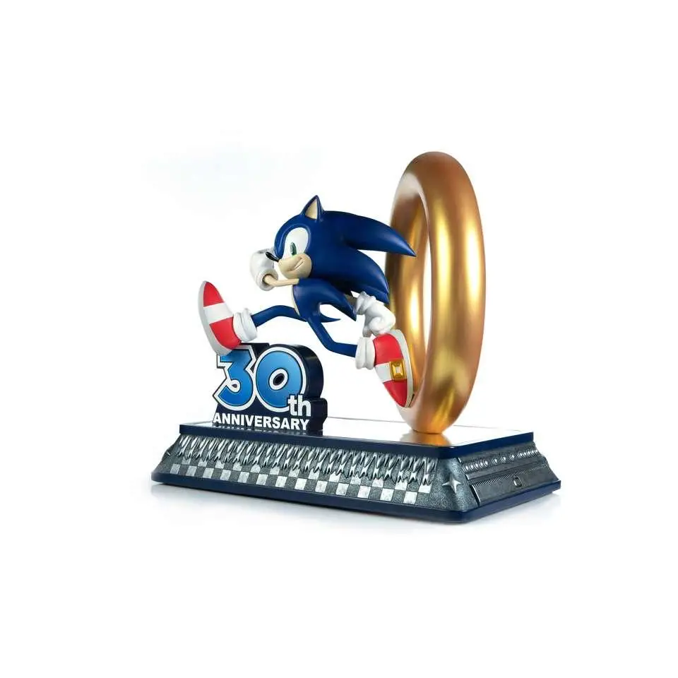 Blå Sonic the Hedgehog-figur i språng genom guld-ring, 30-årsjubileum