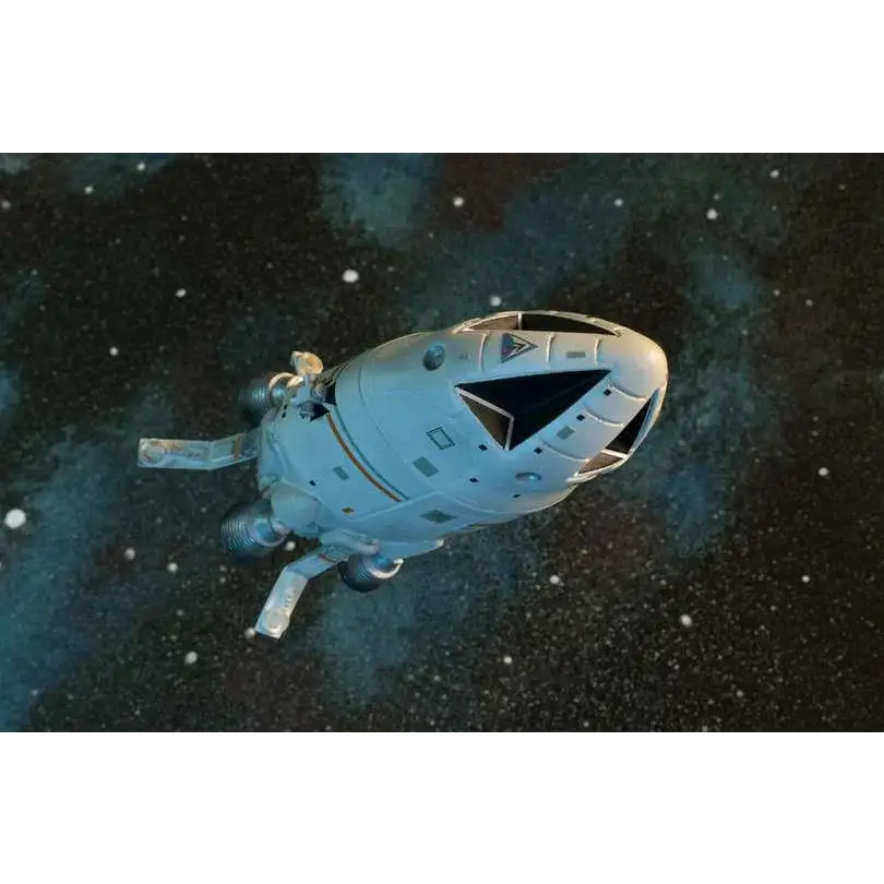 Vit svartvitt rymdkapsel med trekantig näsa och metalliska thrusters, guldtrim, från Space 1999 Dragons Domain Die-Cast Set