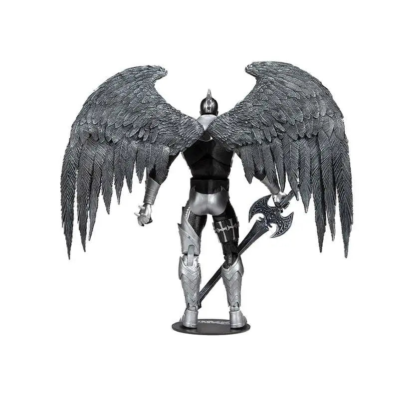 Silvrvingad rustad figur med fjäderprydda vingar och metallöxa på rund bas, Spawn Dark Redeemer 7-tums